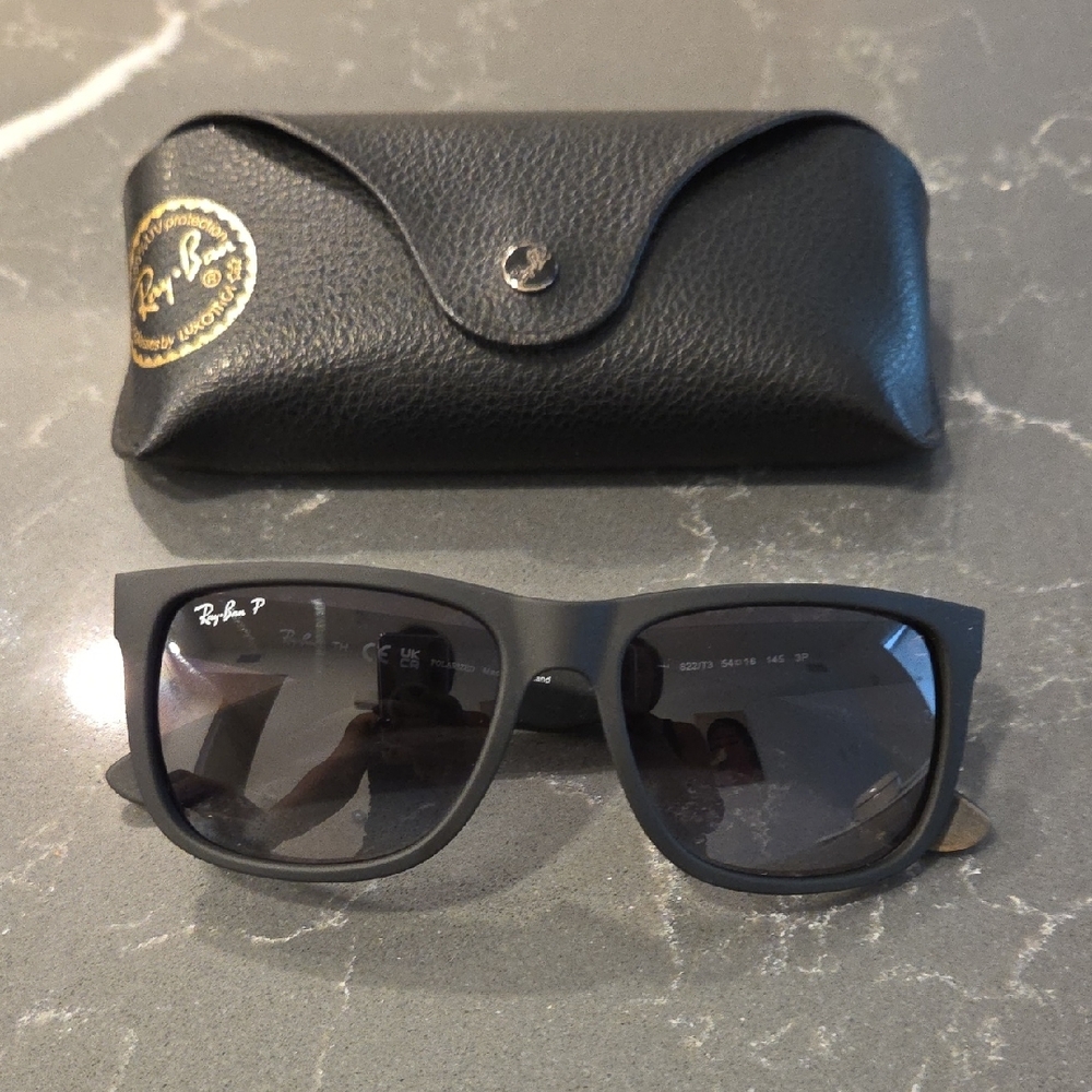 Ray-Ban Black Classic Sunglasses with Protective Case